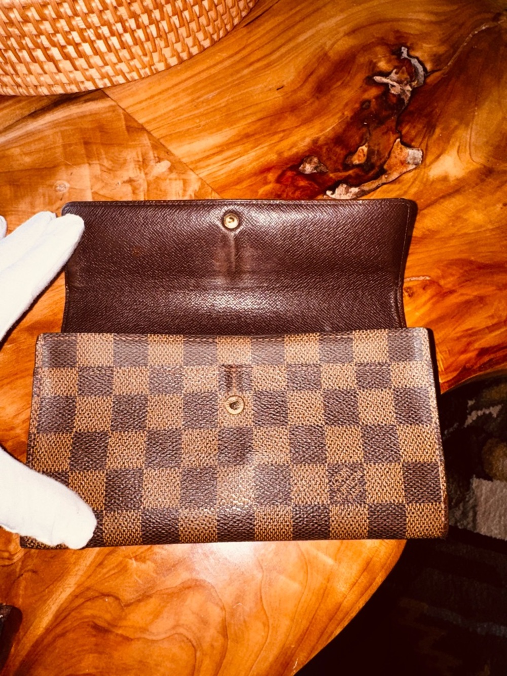 Louis Vuitton
 Damier Ebene Pattern Sarah Wallet - Picture 7 of 17